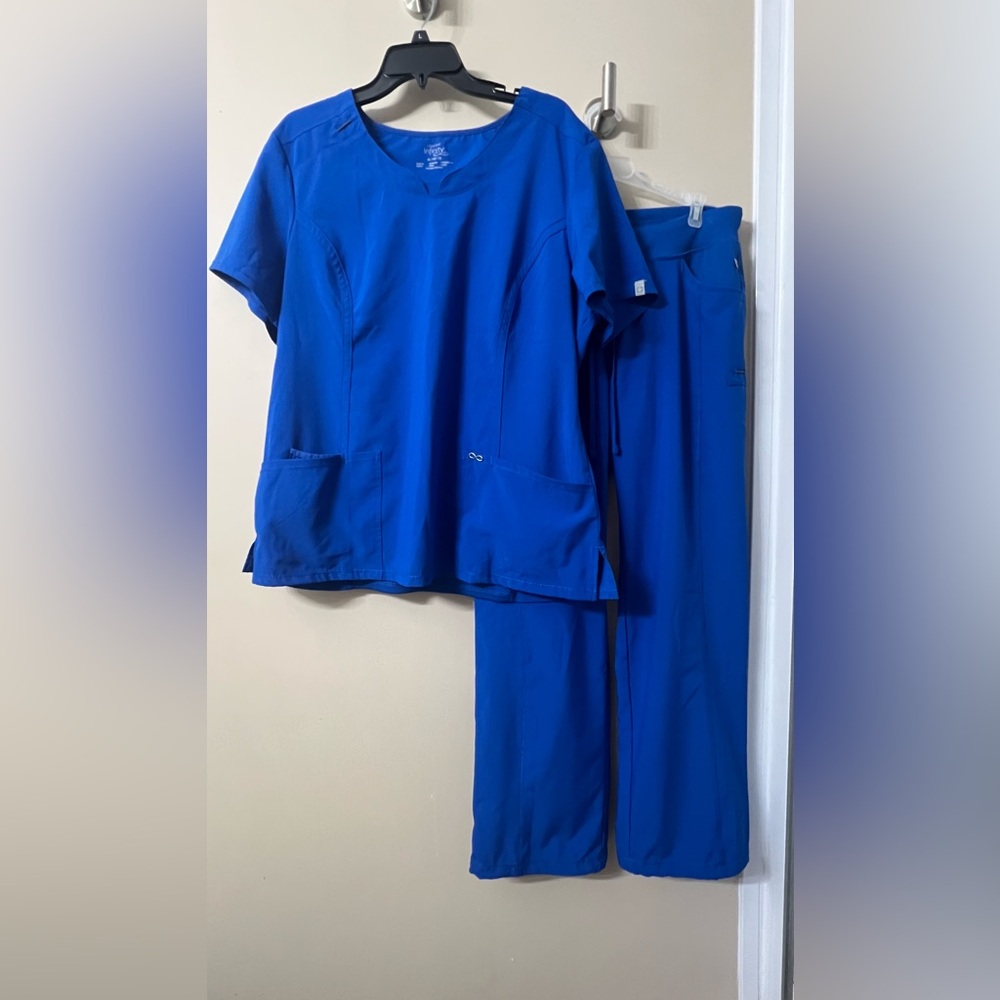 Cherokee Infinity Scrubs